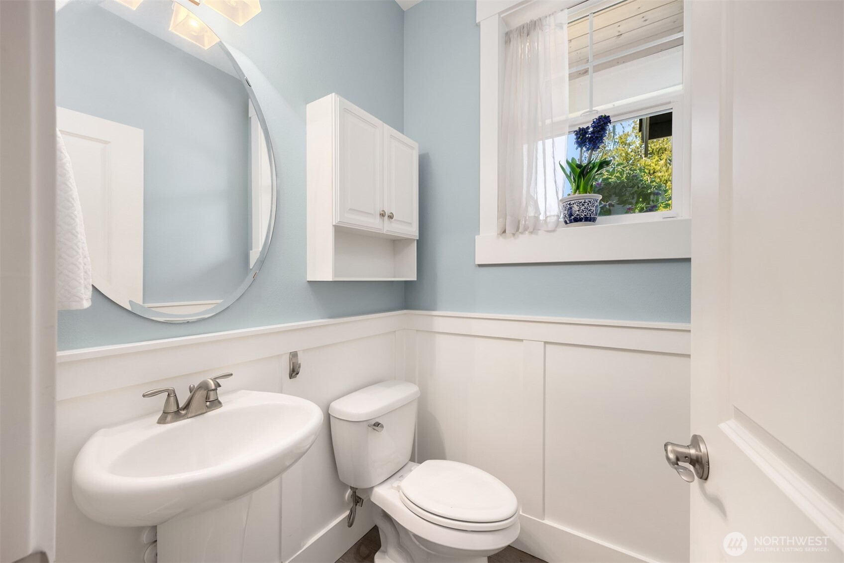 Bainbridge Island, Washington, 98110, United States, 3 Bedrooms Bedrooms, ,3 BathroomsBathrooms,Residential,For Sale,1787323