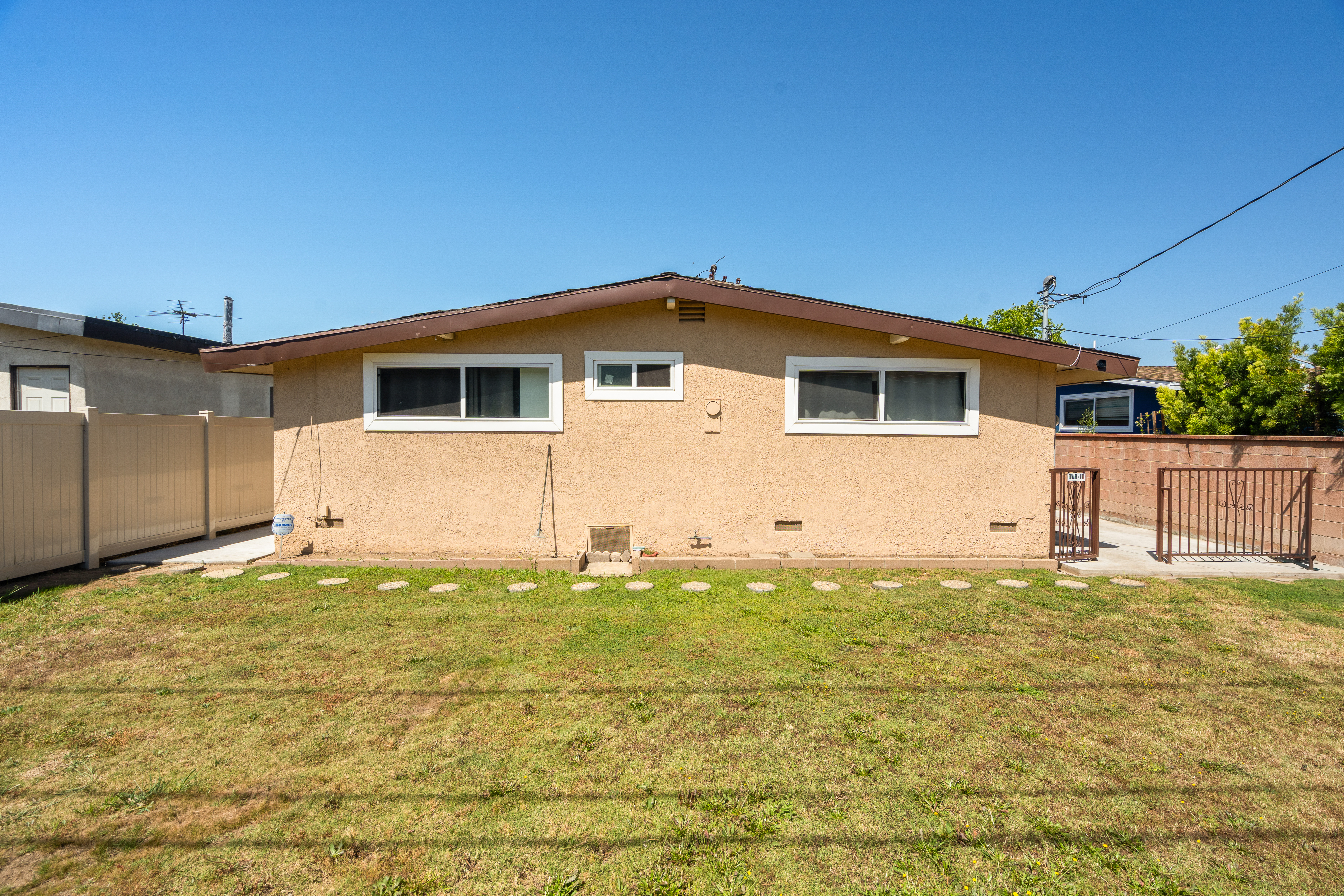 15420 Bonsallo Avenue, Gardena, CA 90247 - 物件實景