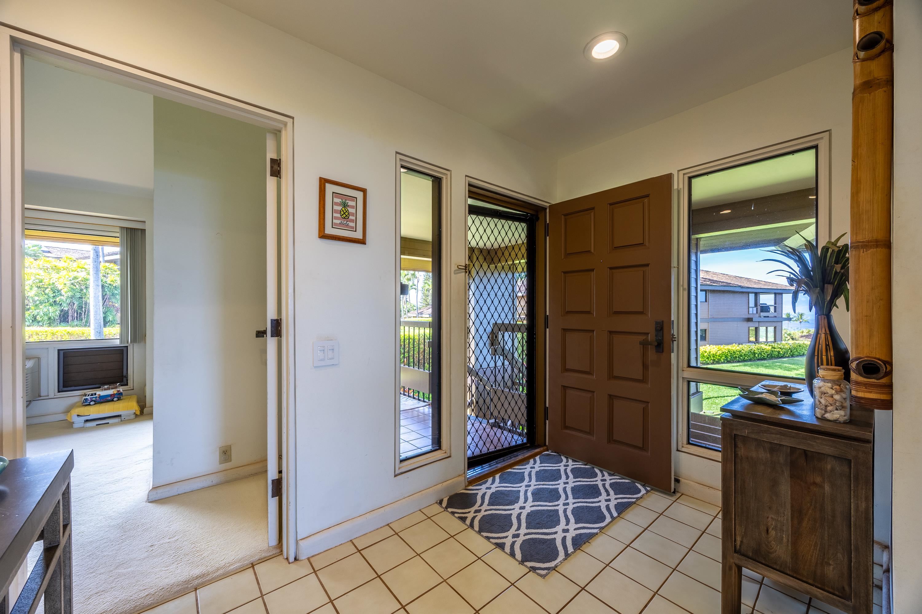 Lahaina, Hawaii, 96761, United States, 2 Bedrooms Bedrooms, ,2 BathroomsBathrooms,Residential,For Sale,1908273