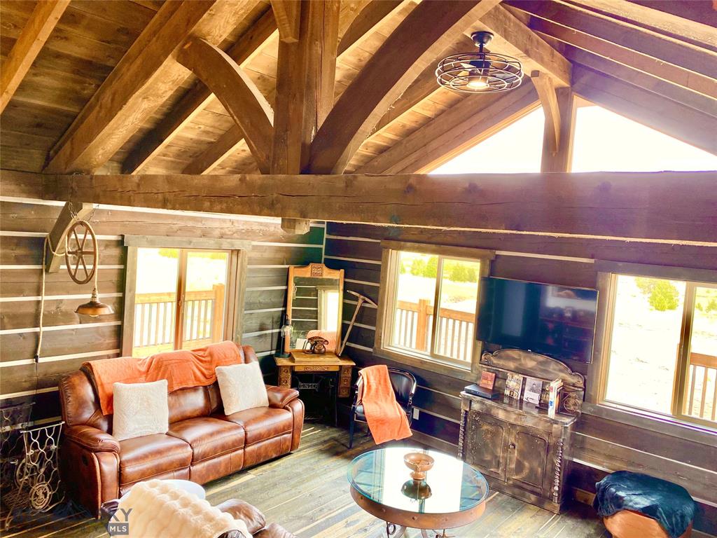 Butte, Montana, 59701, United States, 2 Bedrooms Bedrooms, ,2 BathroomsBathrooms,Residential,For Sale,1980136