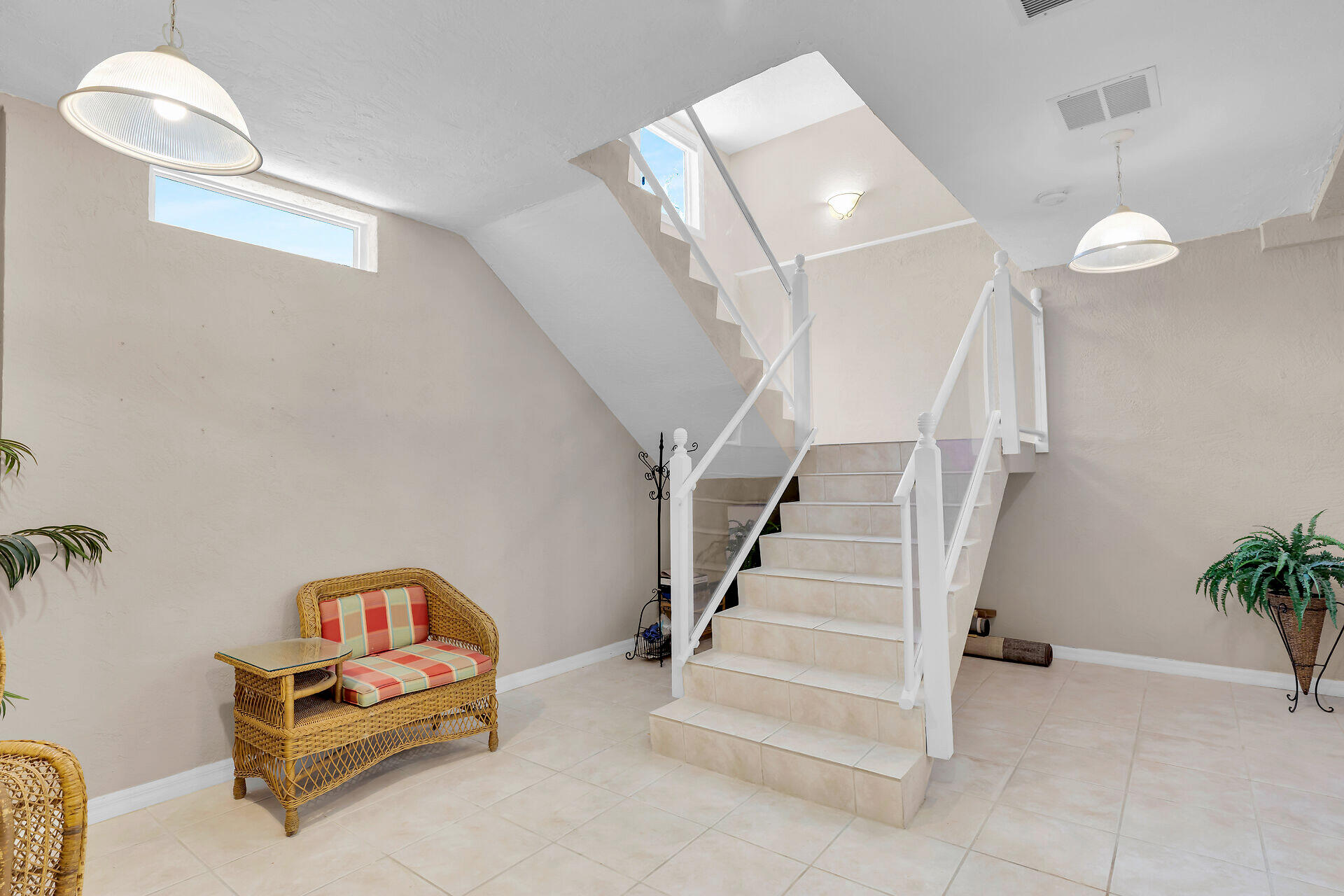 Tavernier, Florida, 33070, United States, 3 Bedrooms Bedrooms, ,2 BathroomsBathrooms,Residential,For Sale,1882347