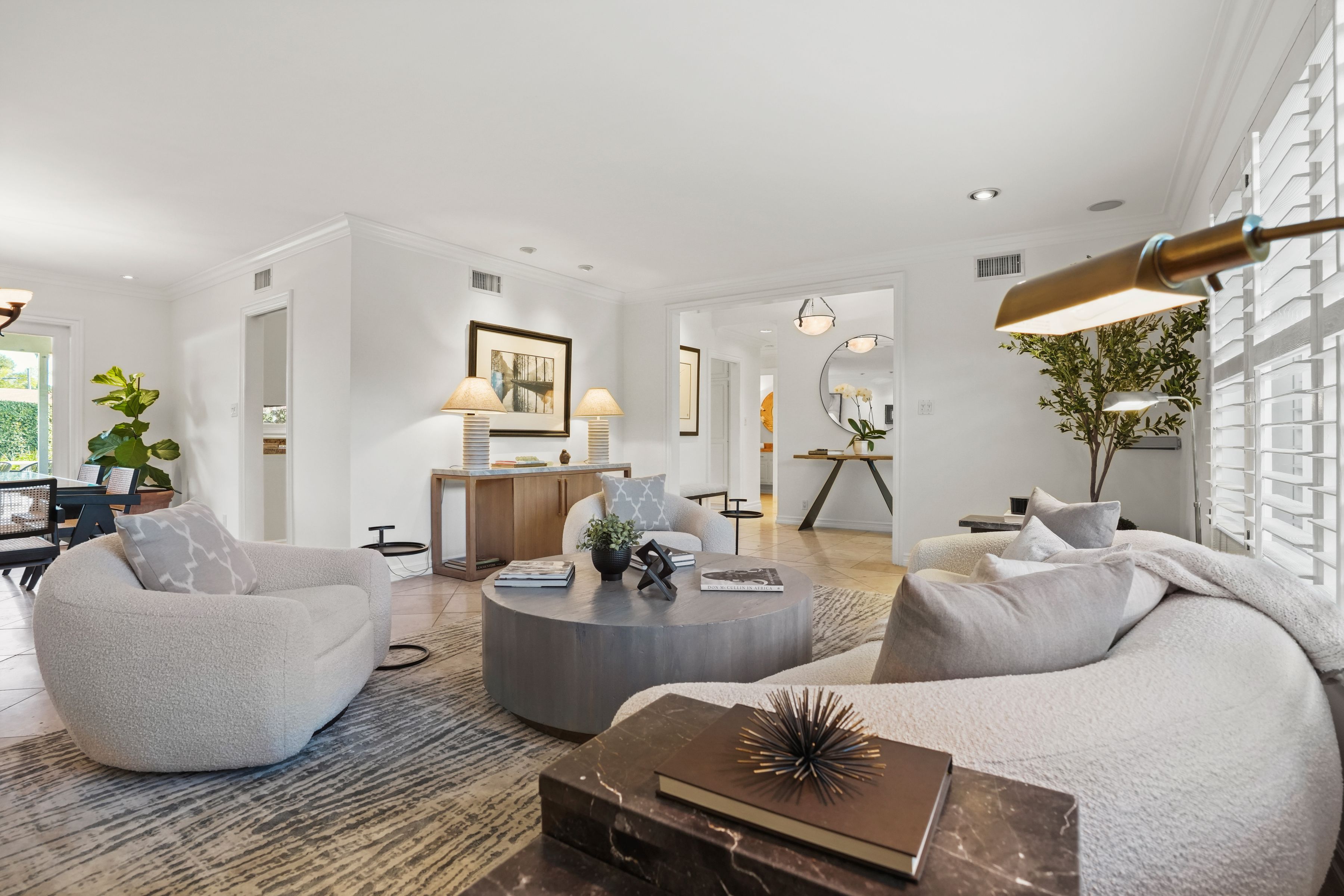  12428 Addison Street - 物件實景