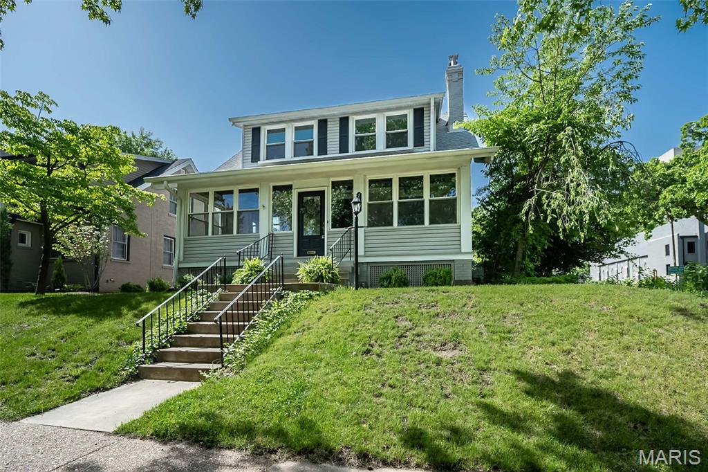St Louis, Missouri, 63105, United States, 4 Bedrooms Bedrooms, ,4 BathroomsBathrooms,Residential,For Sale,1901233