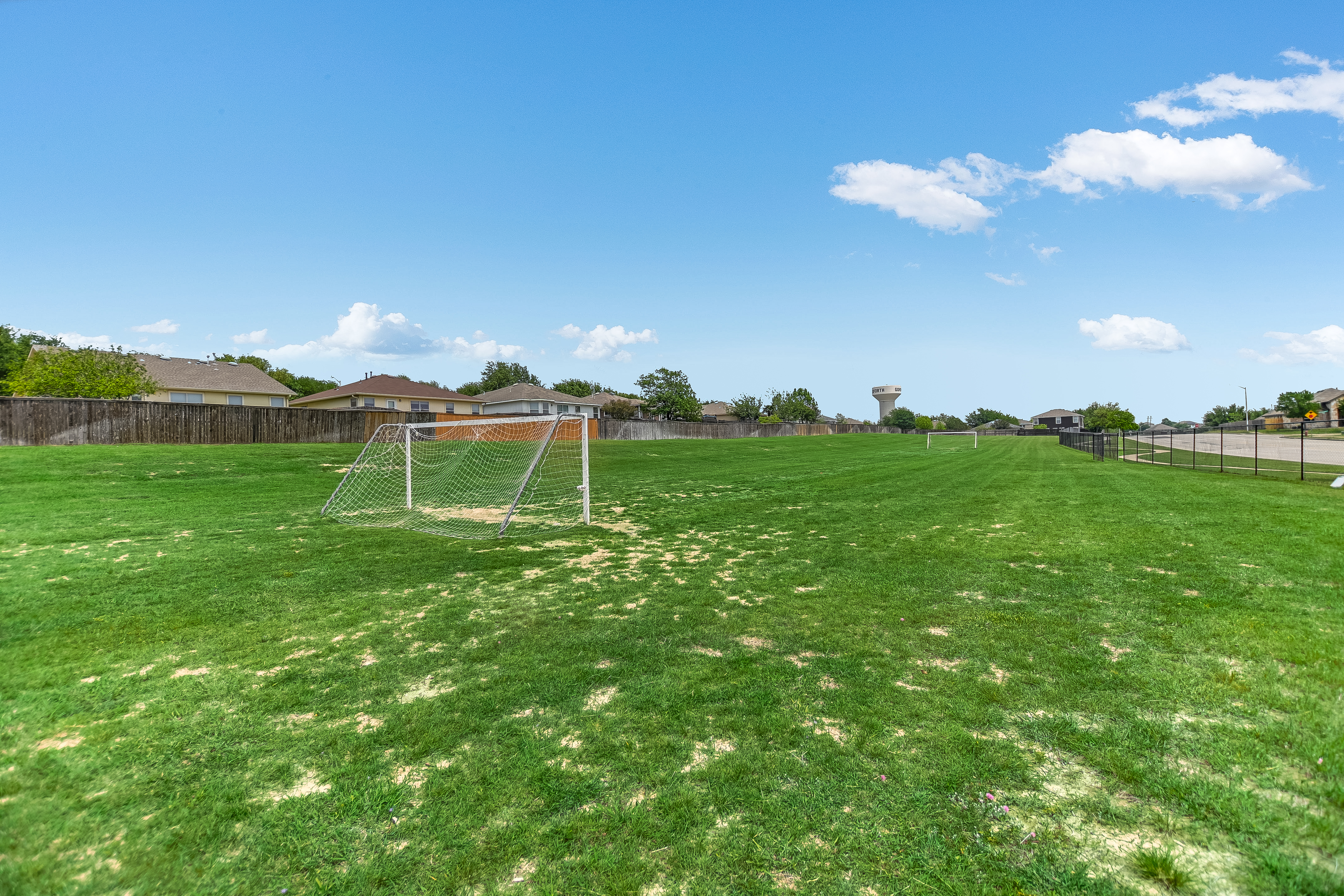  300 Wapiti Road, Buda, TX 78610 - 物件實景