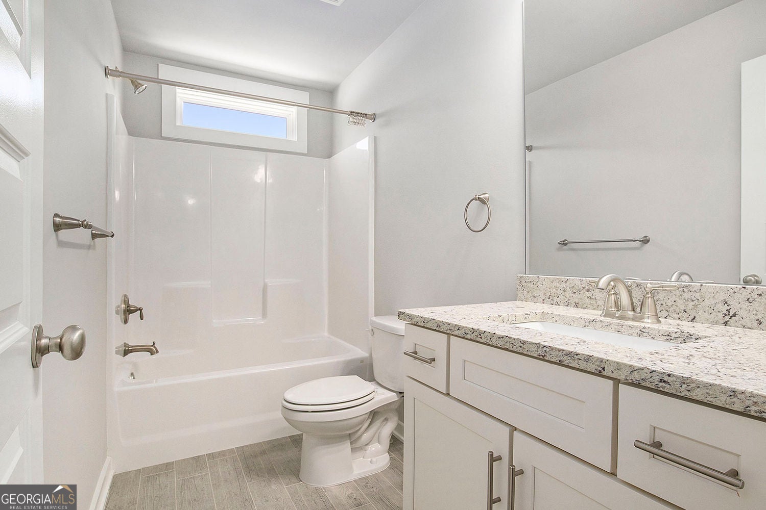 Gainesville, Georgia, 30506, United States, 3 Bedrooms Bedrooms, ,4 BathroomsBathrooms,Residential,For Sale,1965754