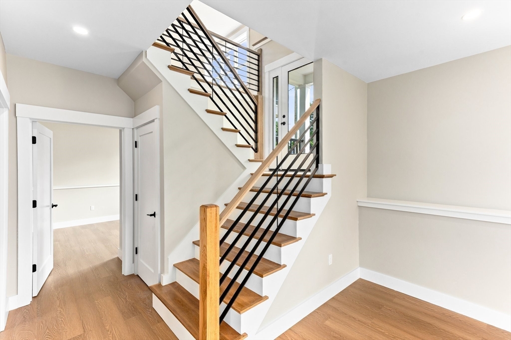 Brockton, Massachusetts, 02302, United States, 4 Bedrooms Bedrooms, ,3 BathroomsBathrooms,Residential,For Sale,1937310