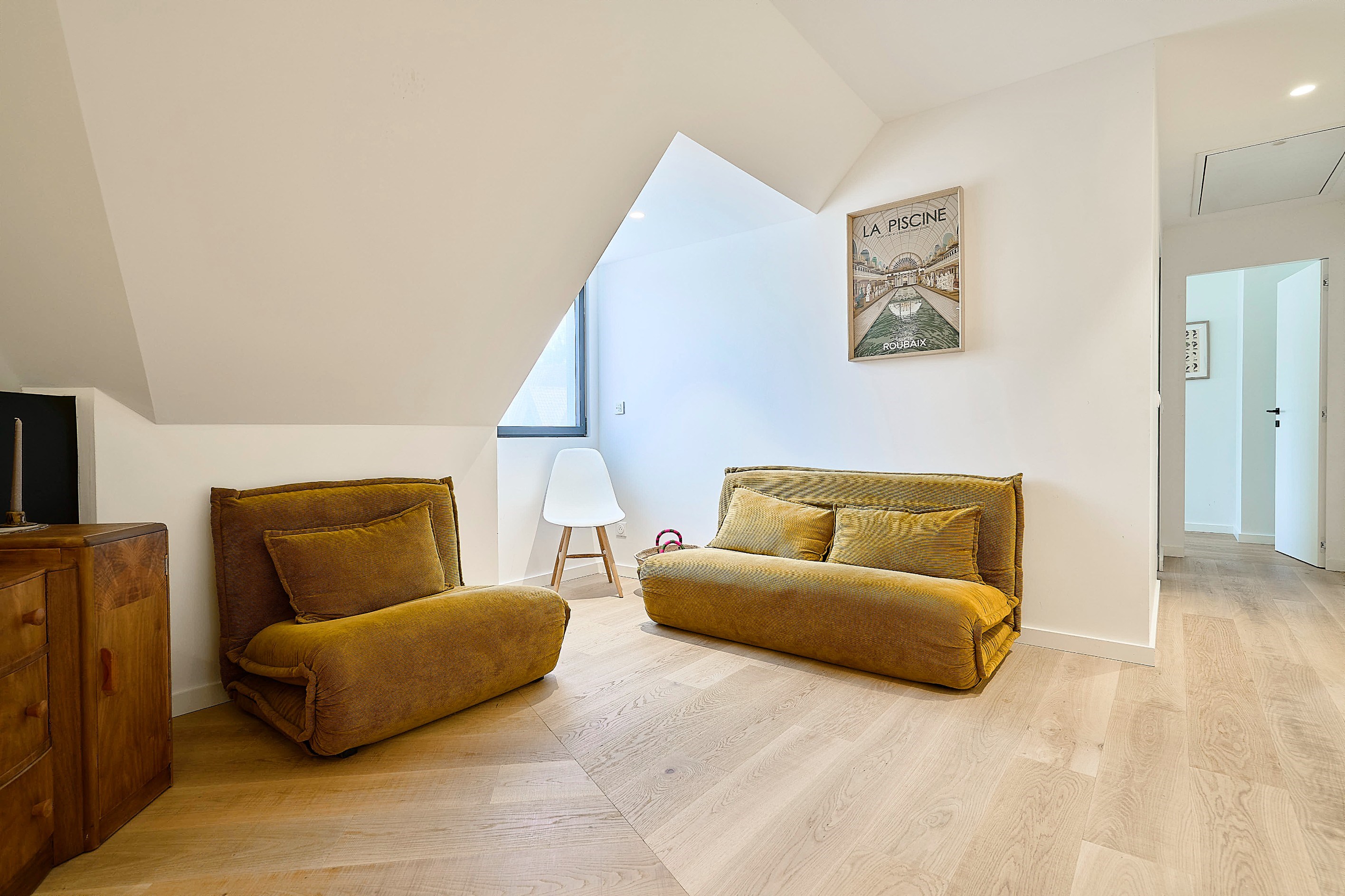  Substantial Family Residence in Croix - 物件實景