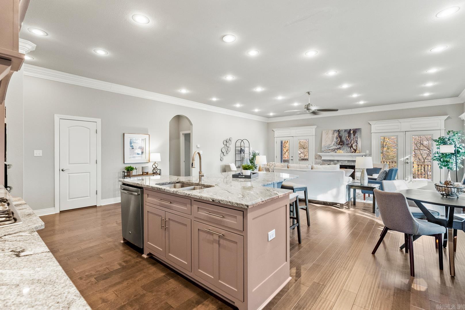 Little Rock, Arkansas, 72205, United States, 4 Bedrooms Bedrooms, ,4 BathroomsBathrooms,Residential,For Sale,1908358