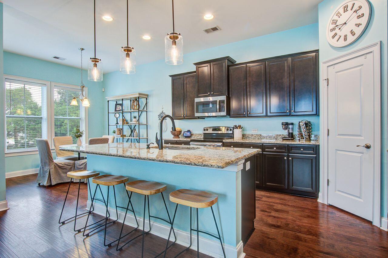 Mount Pleasant, South Carolina, 29466, United States, 4 Bedrooms Bedrooms, ,3 BathroomsBathrooms,Residential,For Sale,1966784