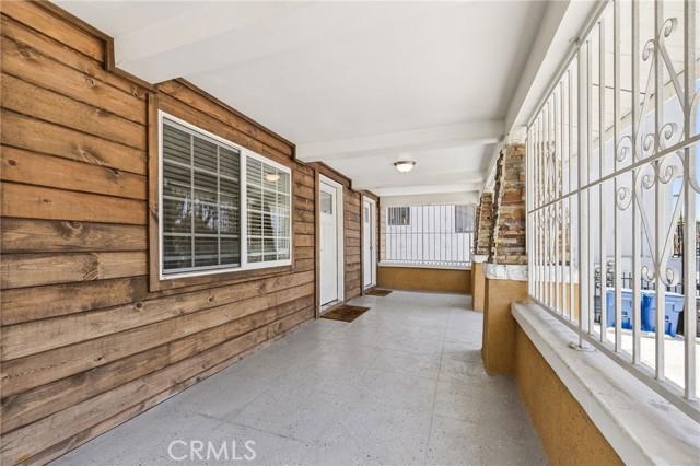 Los Angeles, California, 90016, United States, ,Residential,For Sale,1895088