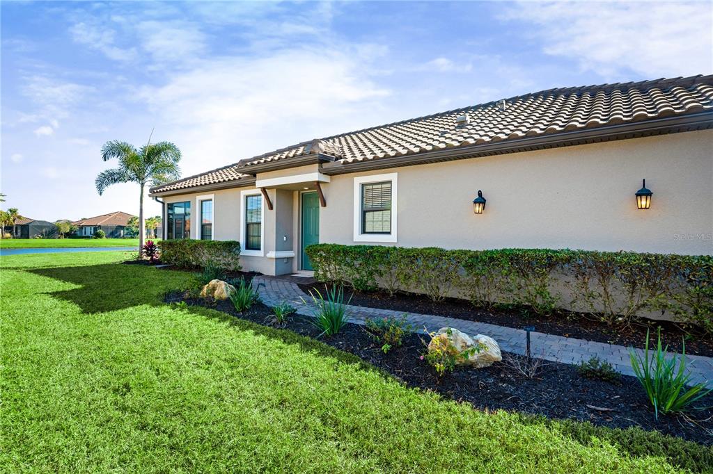 Bradenton, Florida, 34211, United States, 2 Bedrooms Bedrooms, ,2 BathroomsBathrooms,Residential,For Sale,2005302