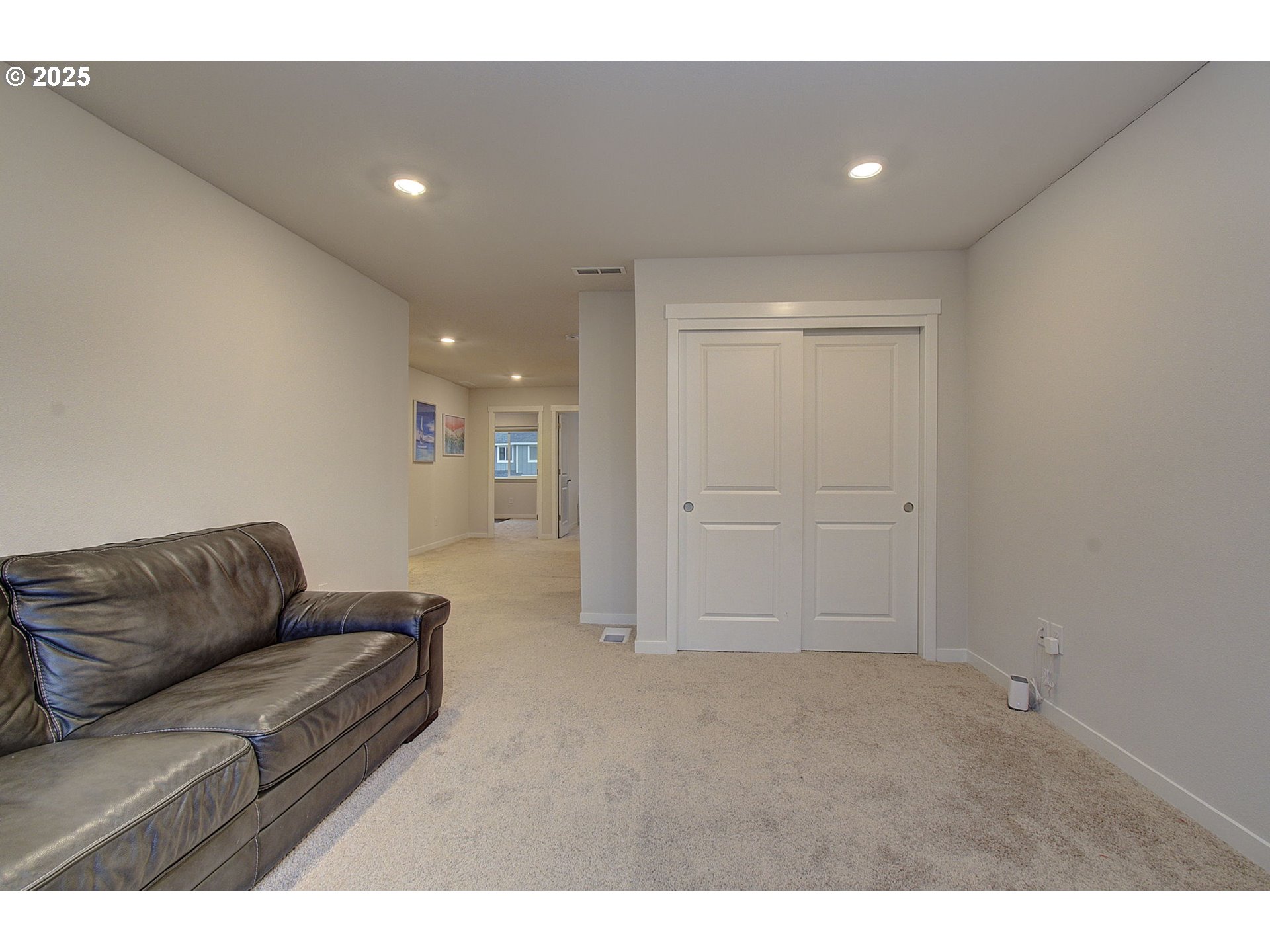 Vancouver, Washington, 98665, United States, 4 Bedrooms Bedrooms, ,2 BathroomsBathrooms,Residential,For Sale,2000903