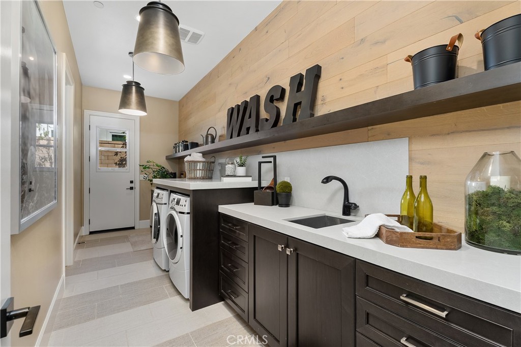 Yorba Linda, California, 92886, United States, 4 Bedrooms Bedrooms, ,4 BathroomsBathrooms,Residential,For Sale,1989032