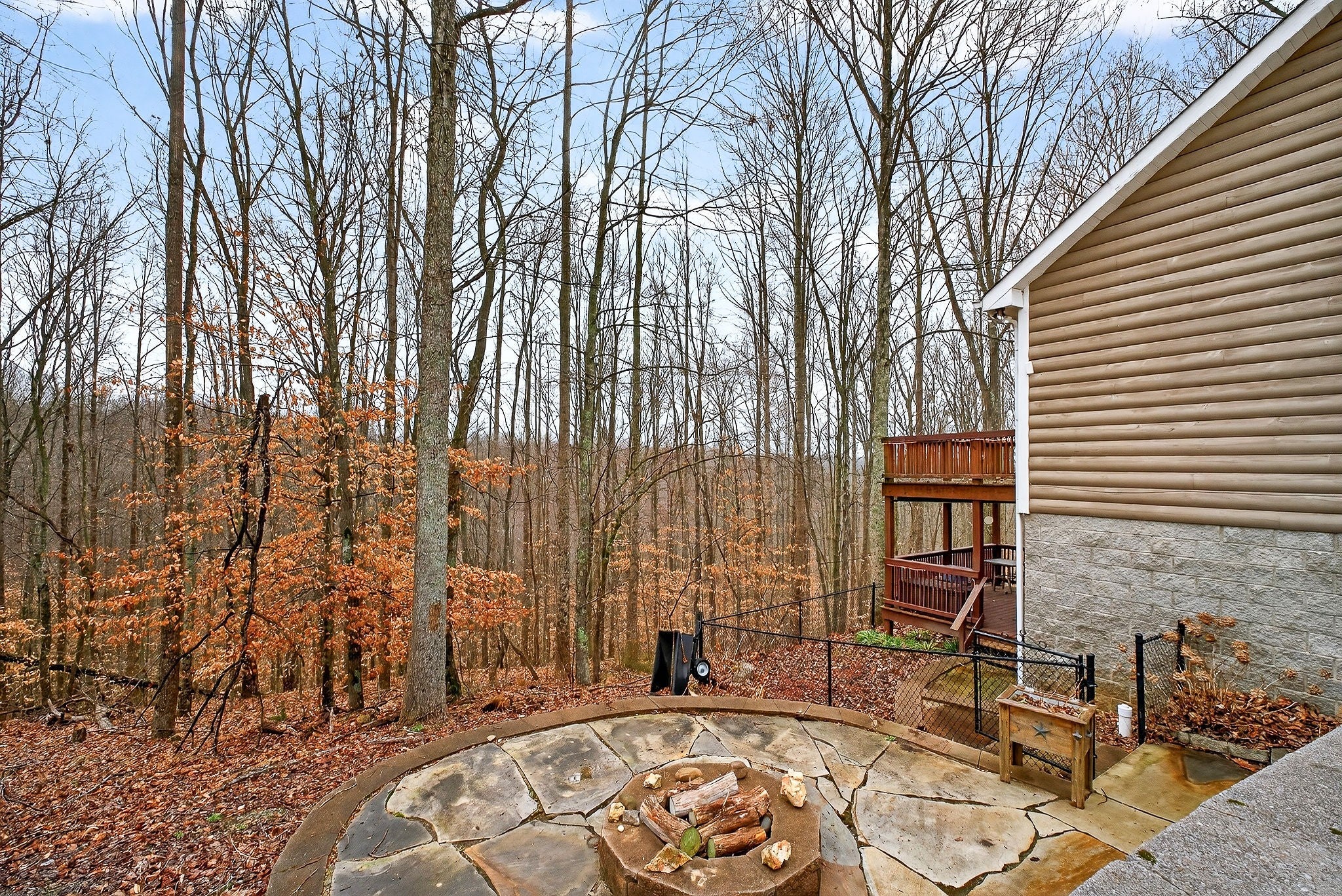 Smithville, Tennessee, 37166, United States, 4 Bedrooms Bedrooms, ,3 BathroomsBathrooms,Residential,For Sale,2008233