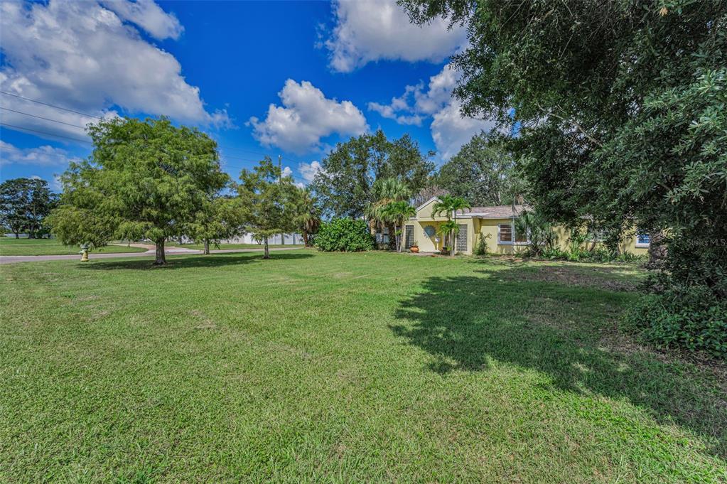 St Petersburg, Florida, 33707, United States, 2 Bedrooms Bedrooms, ,2 BathroomsBathrooms,Residential,For Sale,1926167