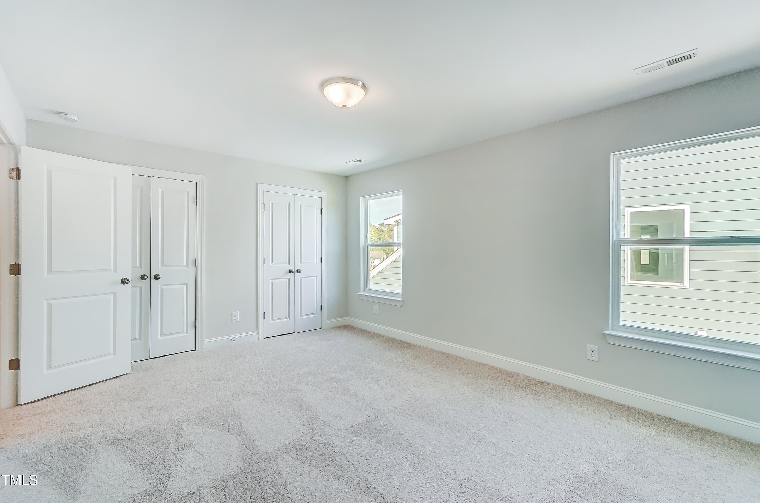 Hillsborough, North Carolina, 27278, United States, 2 Bedrooms Bedrooms, ,2 BathroomsBathrooms,Residential,For Sale,1919502