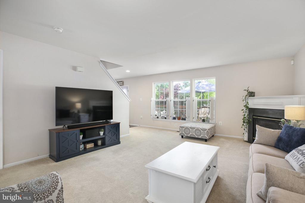 Fredericksburg, Virginia, 22406, United States, 4 Bedrooms Bedrooms, ,3 BathroomsBathrooms,Residential,For Sale,1934657