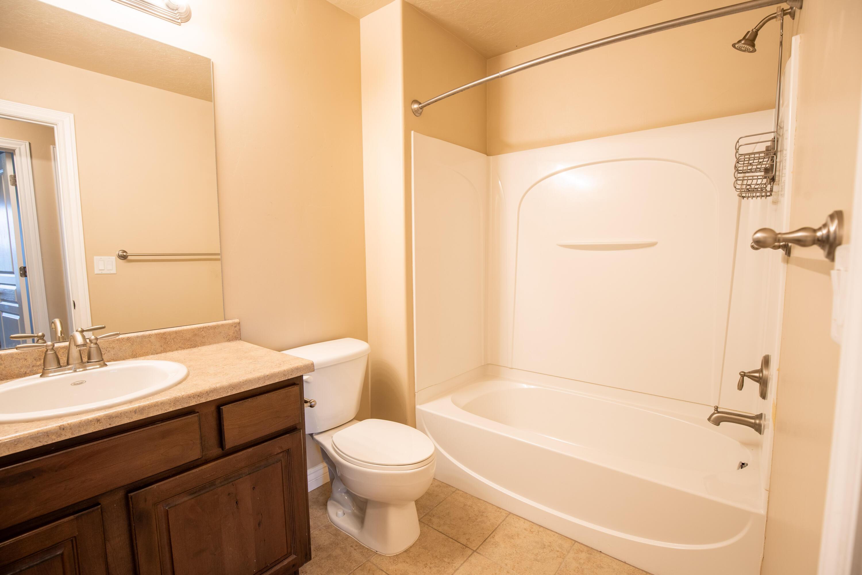 LEHI, Utah, 84043, United States, 5 Bedrooms Bedrooms, ,4 BathroomsBathrooms,Residential,For Sale,1935111