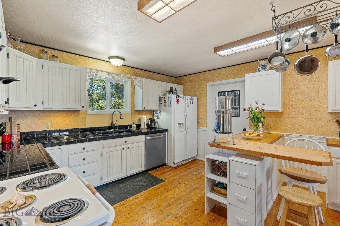 Belgrade, Montana, 59714, United States, 3 Bedrooms Bedrooms, ,2 BathroomsBathrooms,Residential,For Sale,1838075