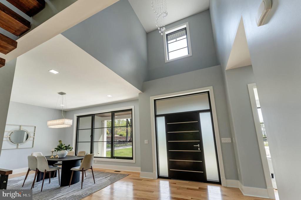 Herndon, Virginia, 20170, United States, 6 Bedrooms Bedrooms, ,6 BathroomsBathrooms,Residential,For Sale,1941281