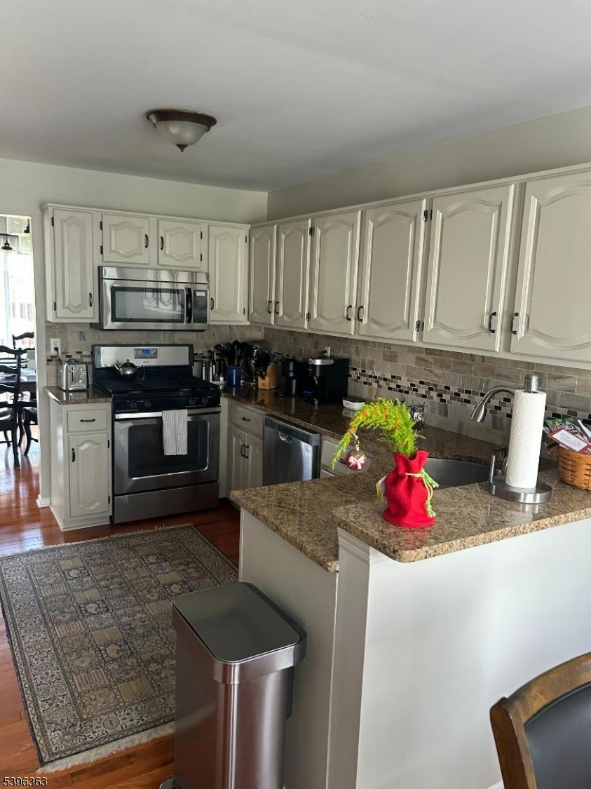 Readington Twp., New Jersey, 08889, United States, 2 Bedrooms Bedrooms, ,3 BathroomsBathrooms,Residential,For Sale,2003357