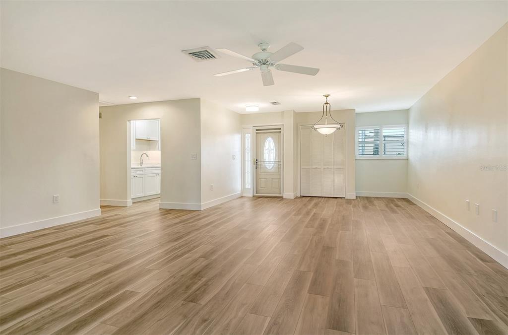 Sarasota, Florida, 34242, United States, 2 Bedrooms Bedrooms, ,2 BathroomsBathrooms,Residential,For Sale,1926172