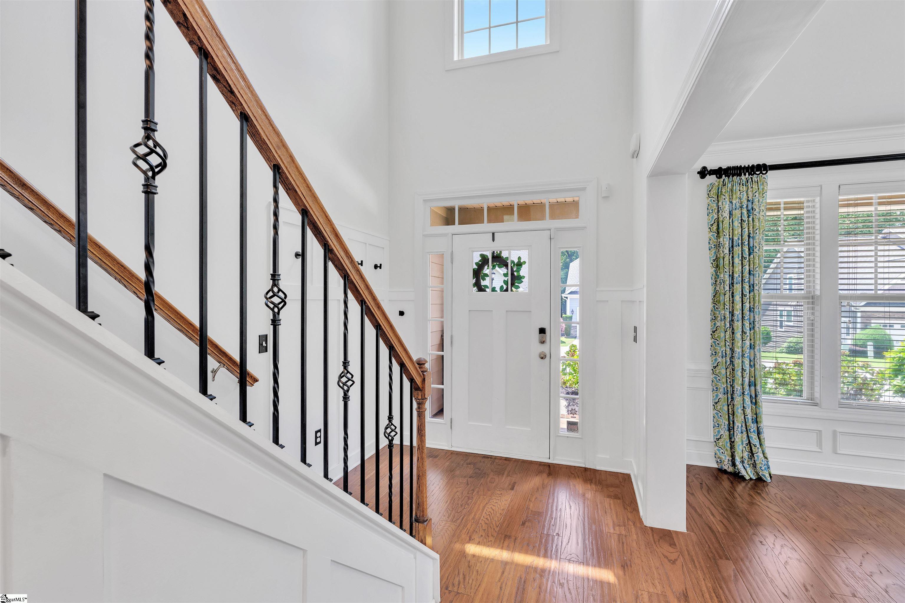 Greenville, South Carolina, 29615, United States, 5 Bedrooms Bedrooms, ,4 BathroomsBathrooms,Residential,For Sale,1827881