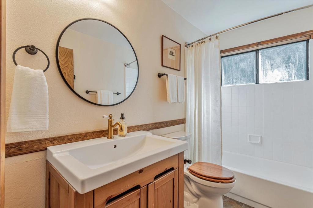 Boulder Creek, California, 95006, United States, 3 Bedrooms Bedrooms, ,2 BathroomsBathrooms,Residential,For Sale,2002866