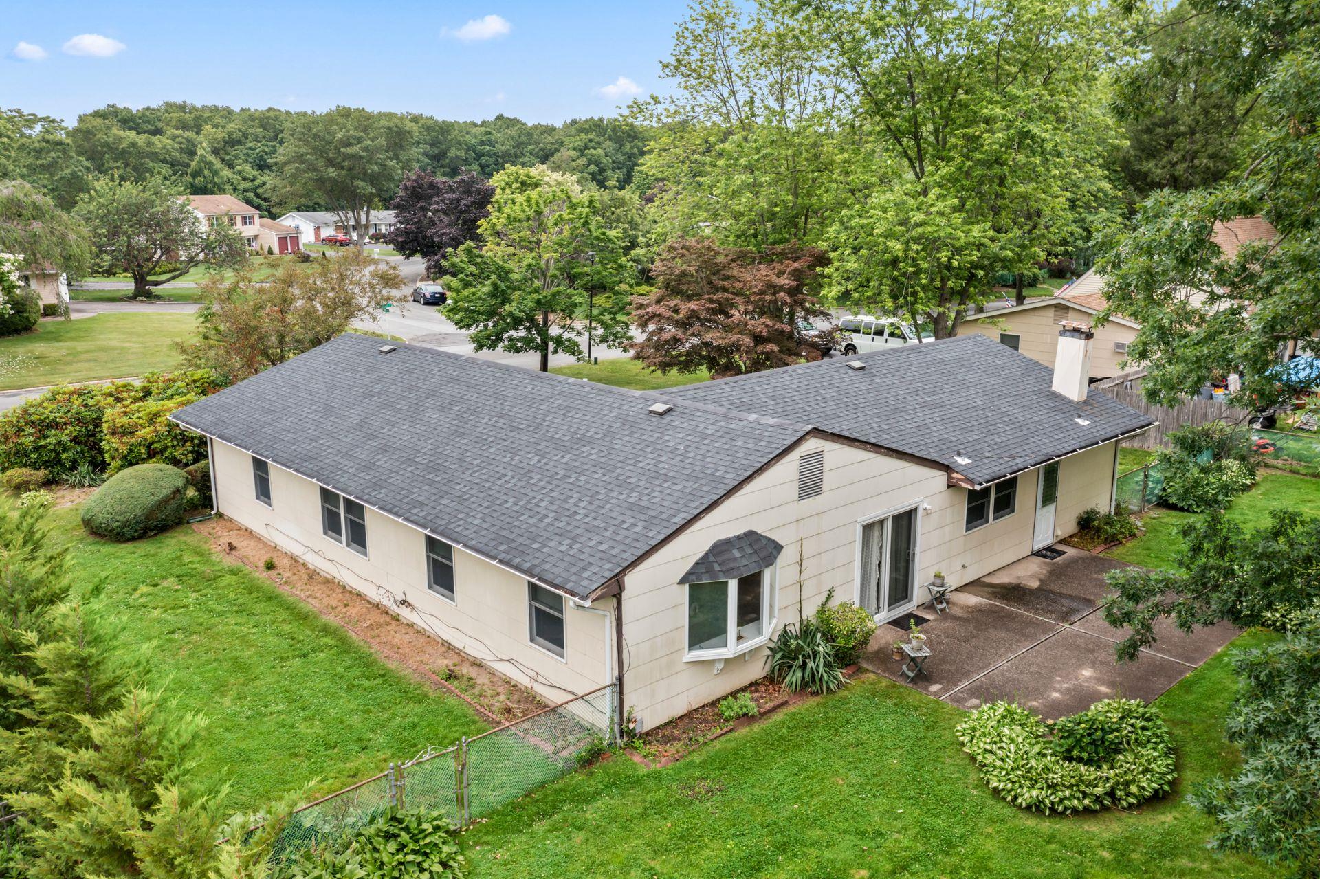 South Setauket, New York, 11720, United States, 3 Bedrooms Bedrooms, ,2 BathroomsBathrooms,Residential,For Sale,1865842