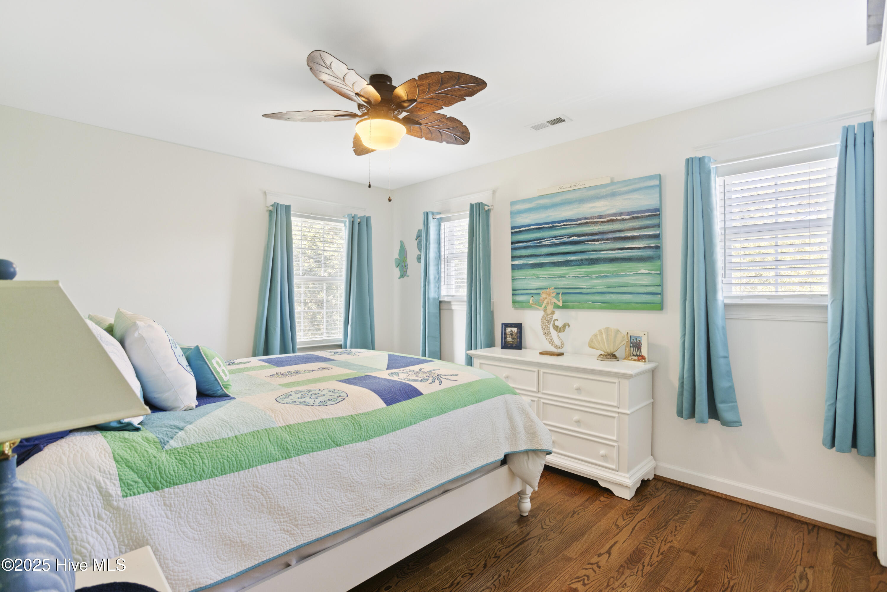 Wilmington, North Carolina, 28409, United States, 5 Bedrooms Bedrooms, ,4 BathroomsBathrooms,Residential,For Sale,1730628