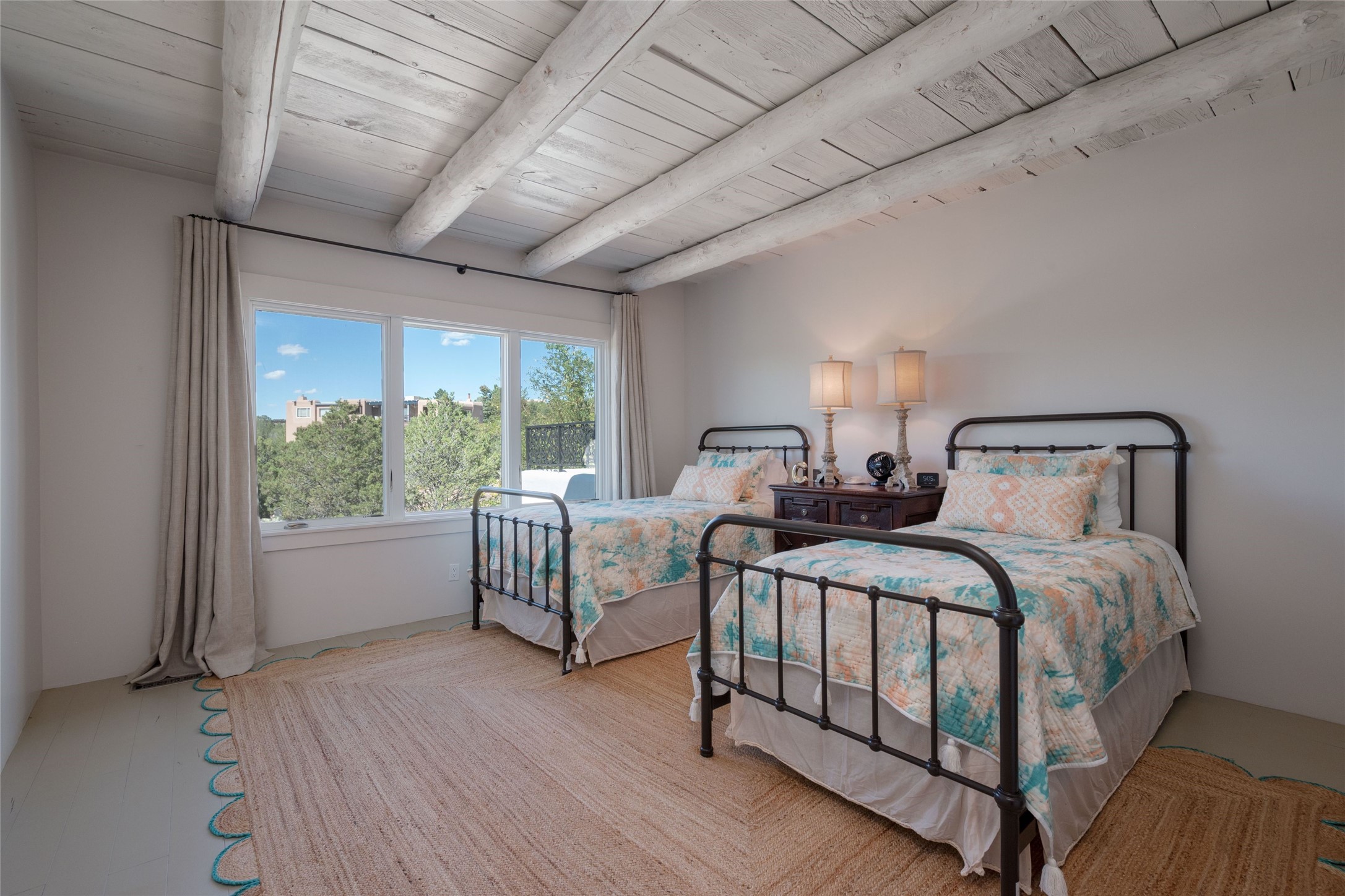  413 Los Arboles Drive - 物件實景