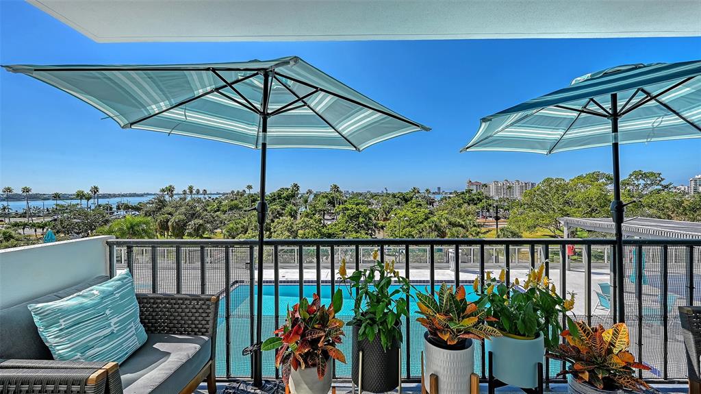 Sarasota, Florida, 34236, United States, 1 Bedroom Bedrooms, ,2 BathroomsBathrooms,Residential,For Sale,1985028