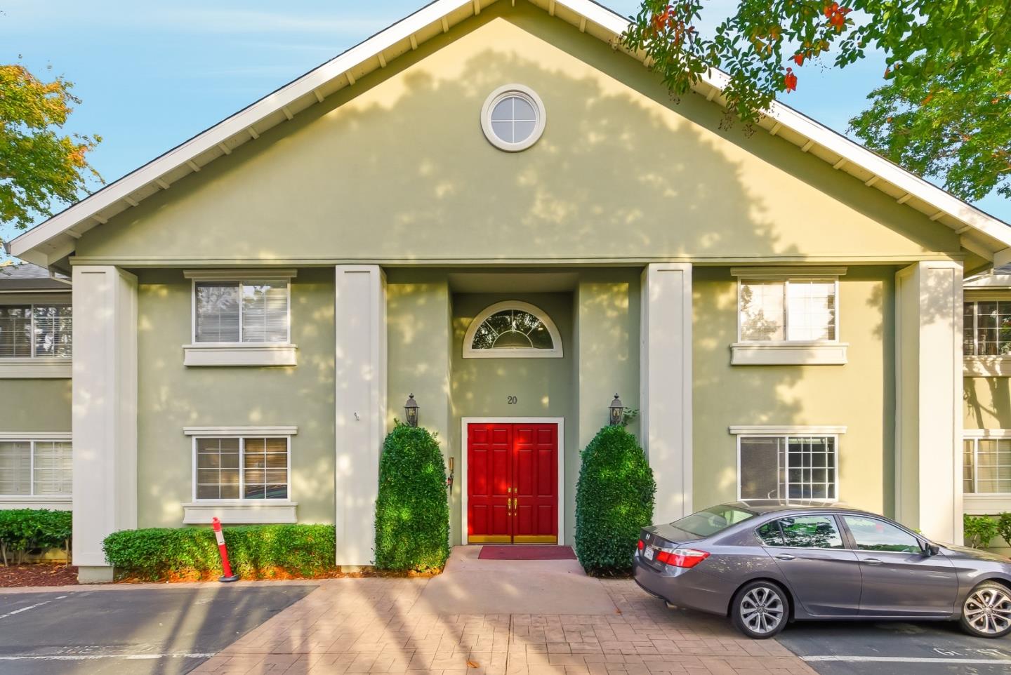 Menlo Park, California, 94025, United States, 1 Bedroom Bedrooms, ,1 BathroomBathrooms,Residential,For Sale,1992903