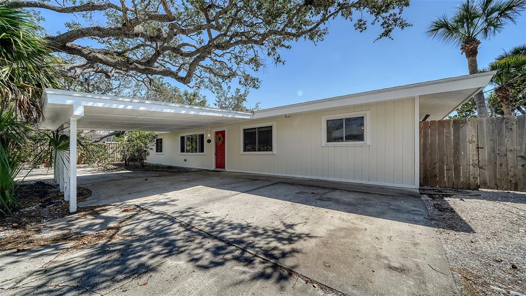 Sarasota, Florida, 34242, United States, 4 Bedrooms Bedrooms, ,3 BathroomsBathrooms,Residential,For Sale,1885427