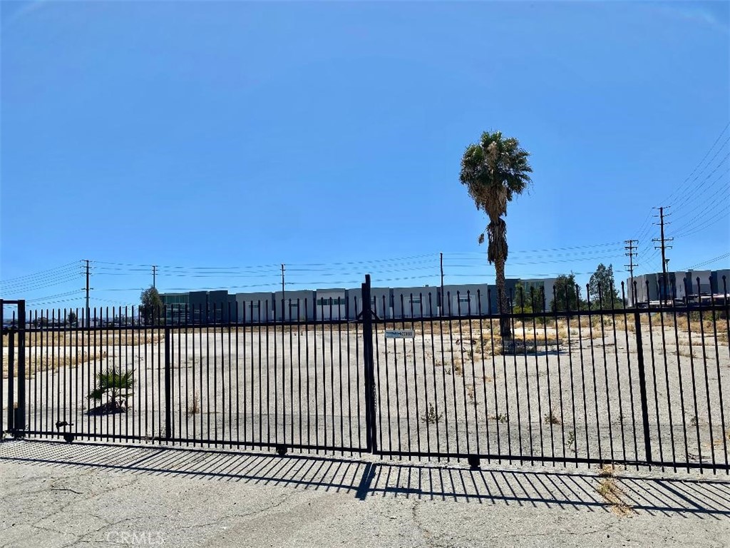 Fontana, California, 92335, United States, ,Land,For Sale,1976129
