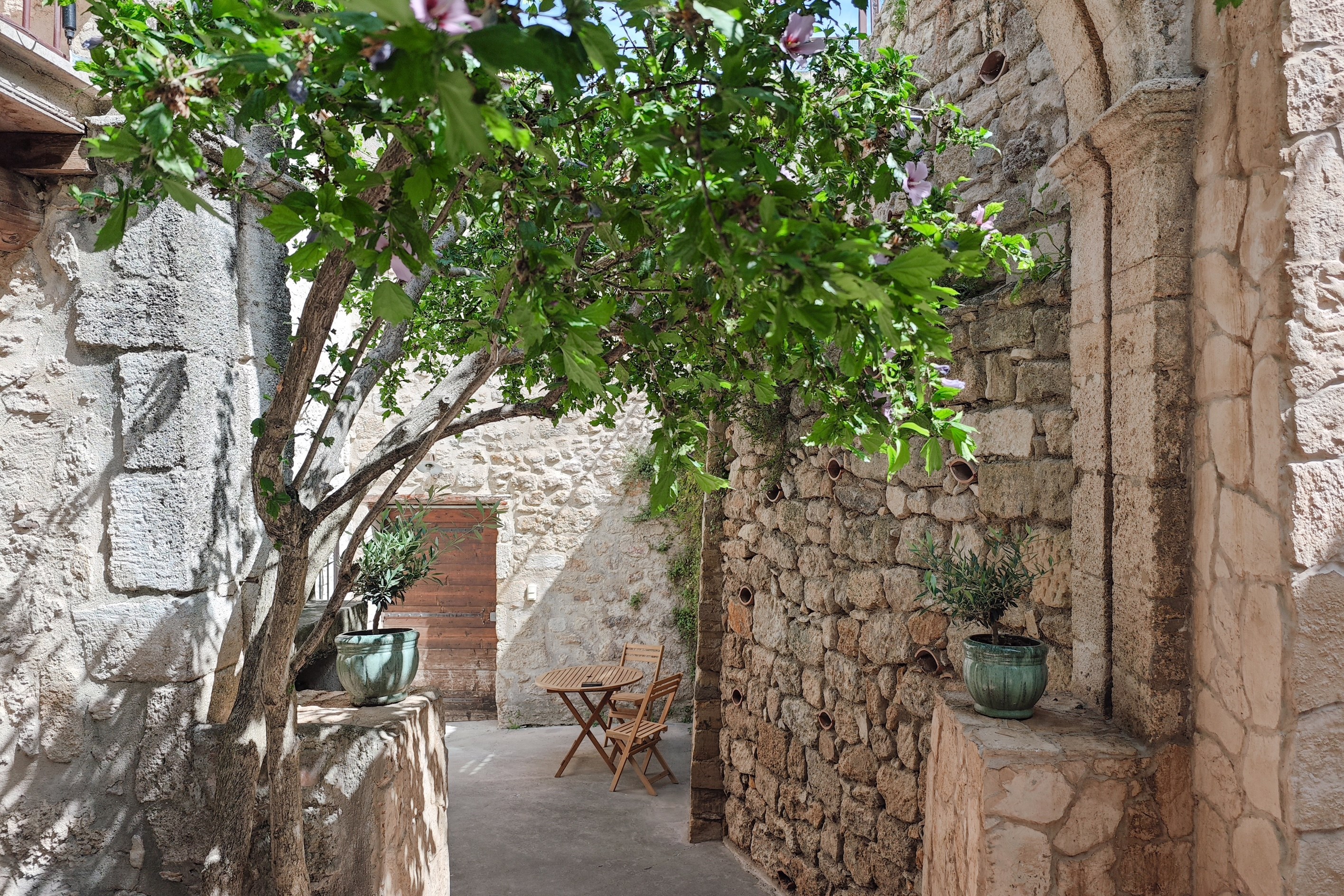  Superb stone village house with garden, swimming pool and garages - 物件實景
