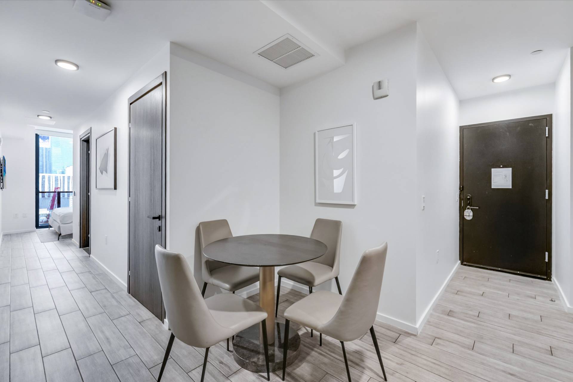  398 NE 5th St, Miami, FL, 33132 - 物件實景