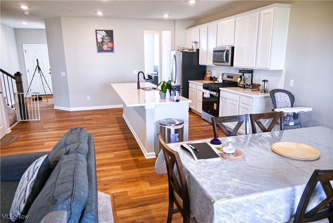 Columbia Station, Ohio, 44028, United States, 4 Bedrooms Bedrooms, ,3 BathroomsBathrooms,Residential,For Sale,1994241