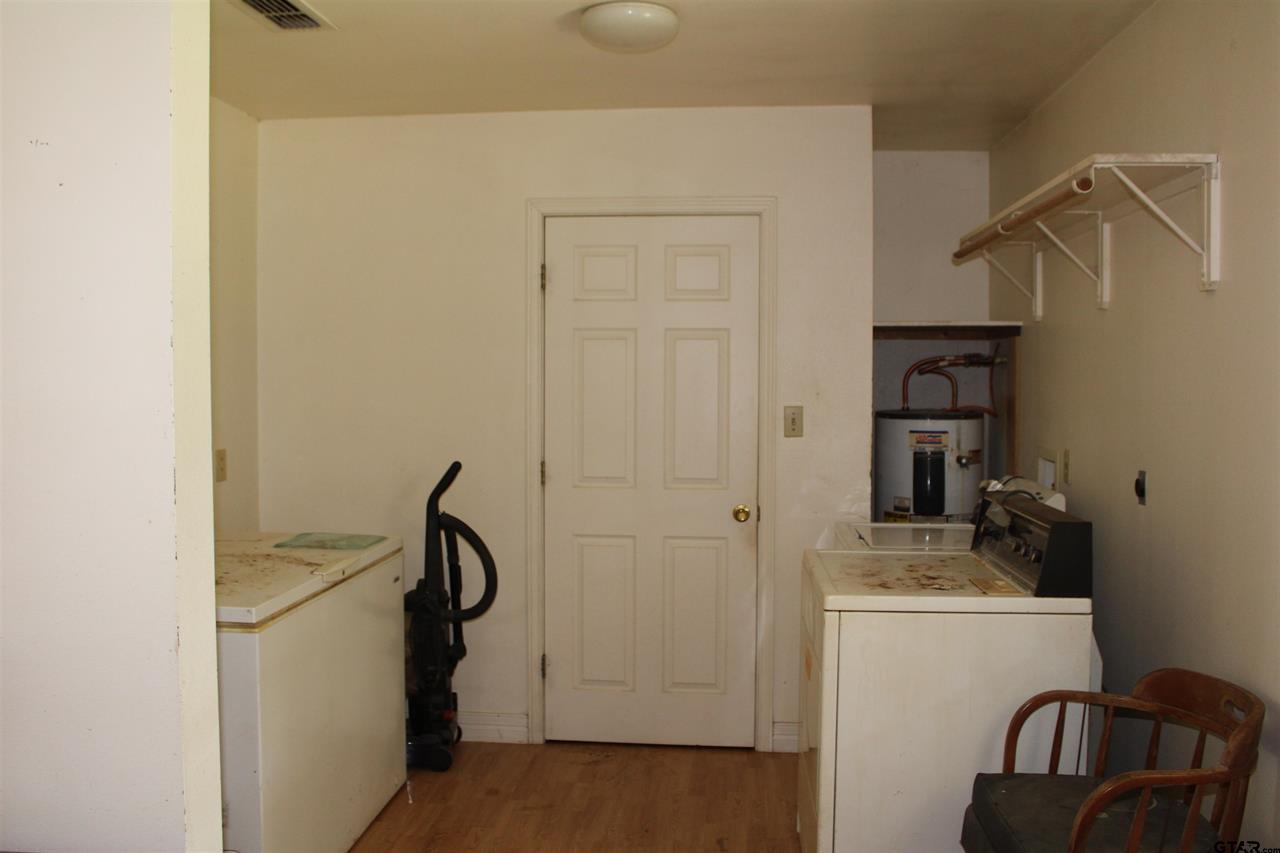 Jacksonville, Texas, 75766, United States, 2 Bedrooms Bedrooms, ,1 BathroomBathrooms,Residential,For Sale,1984164