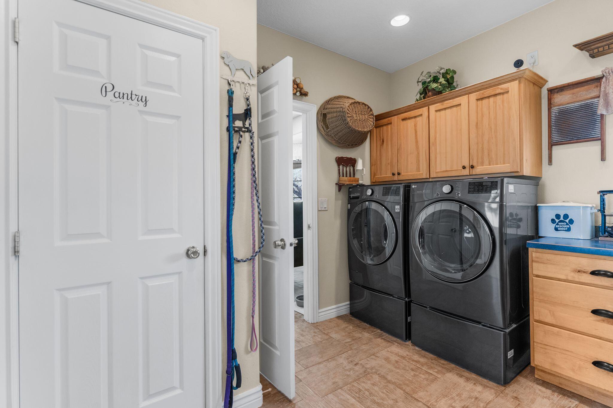 New Harmony, Utah, 84757, United States, 4 Bedrooms Bedrooms, ,4 BathroomsBathrooms,Residential,For Sale,1763524