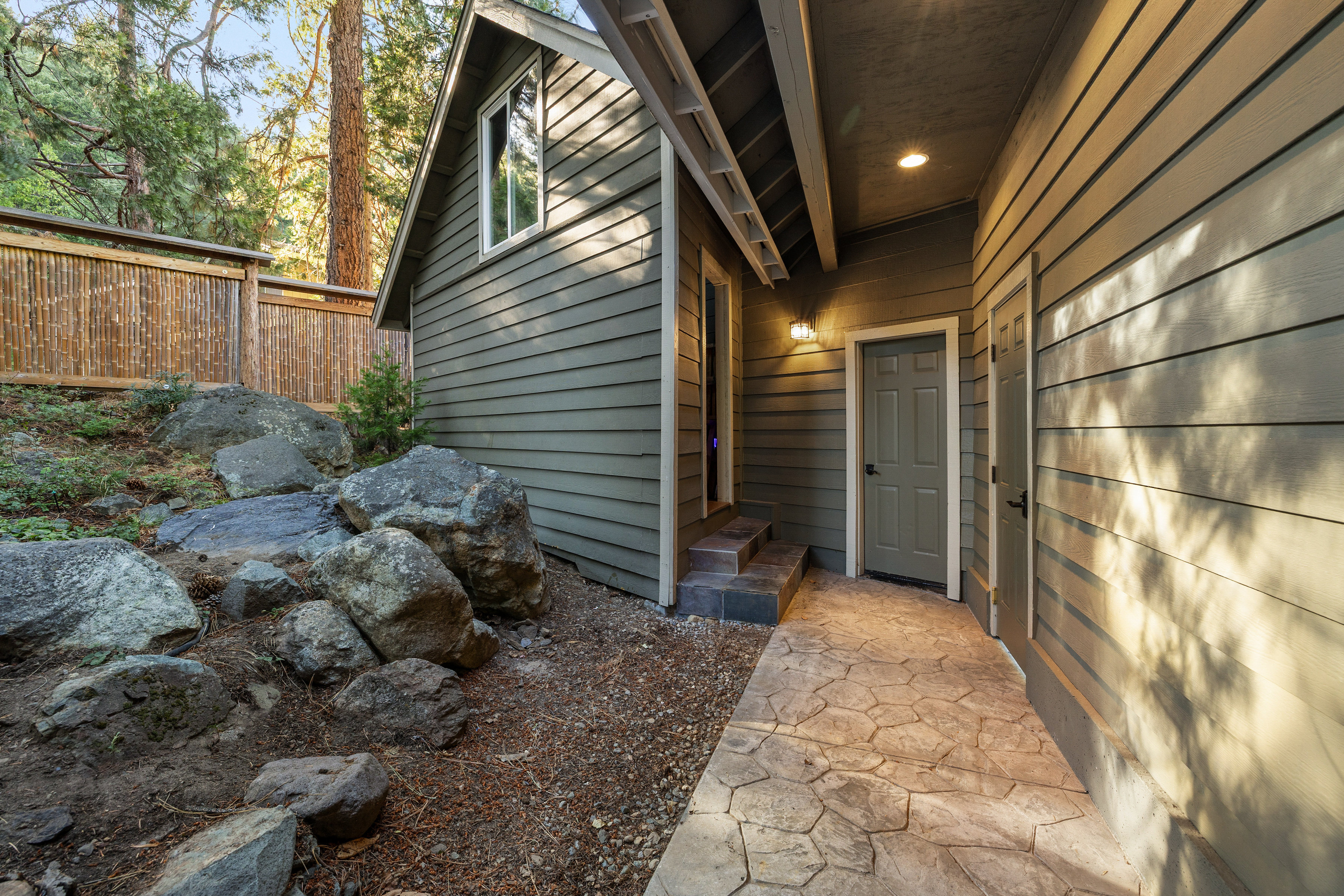  Luxury Mountain Retreat with Guest House on 1 Acre in the Heart of Graeagle - 物件實景