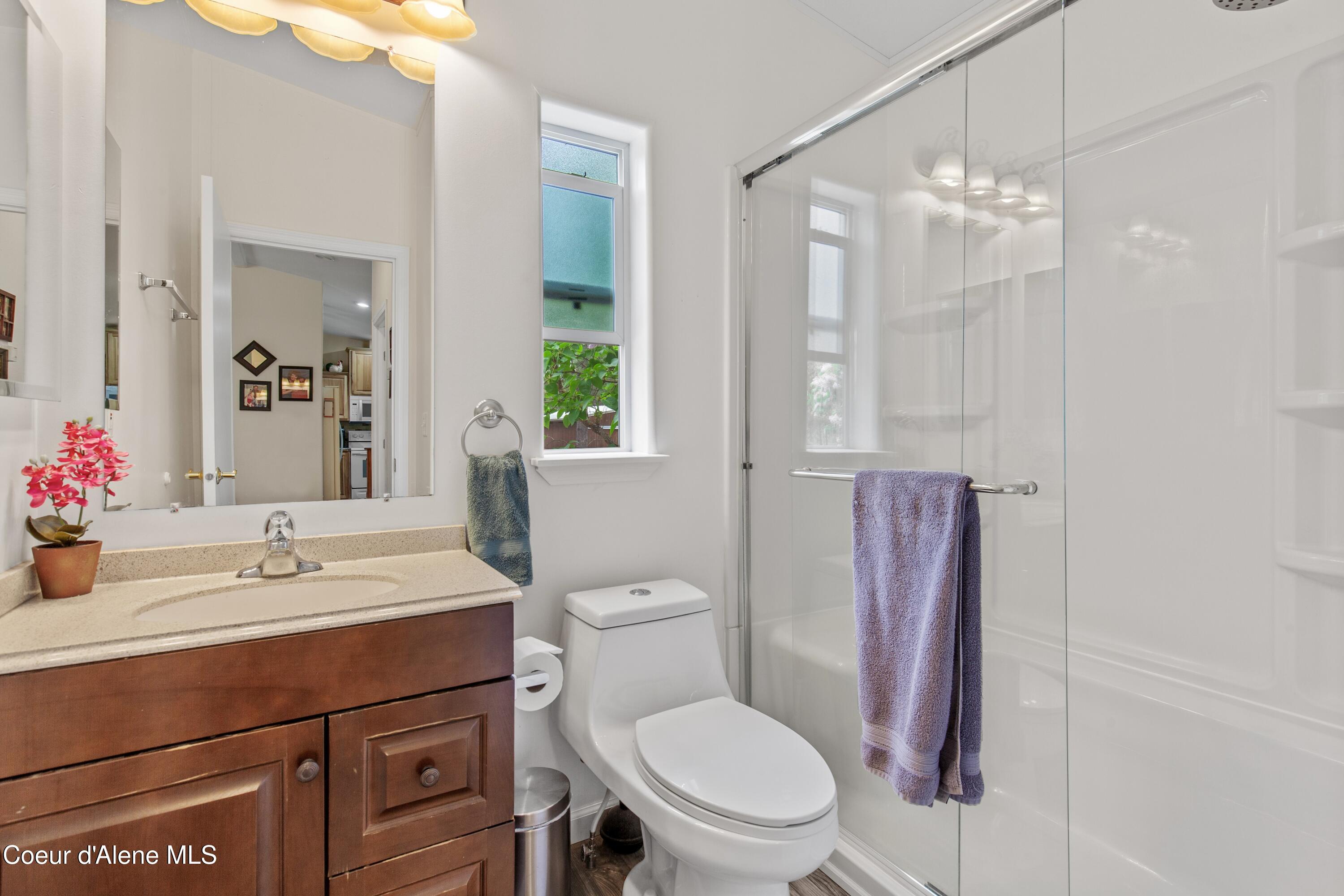 Athol, Idaho, 83801, United States, 5 Bedrooms Bedrooms, ,3 BathroomsBathrooms,Residential,For Sale,1841760