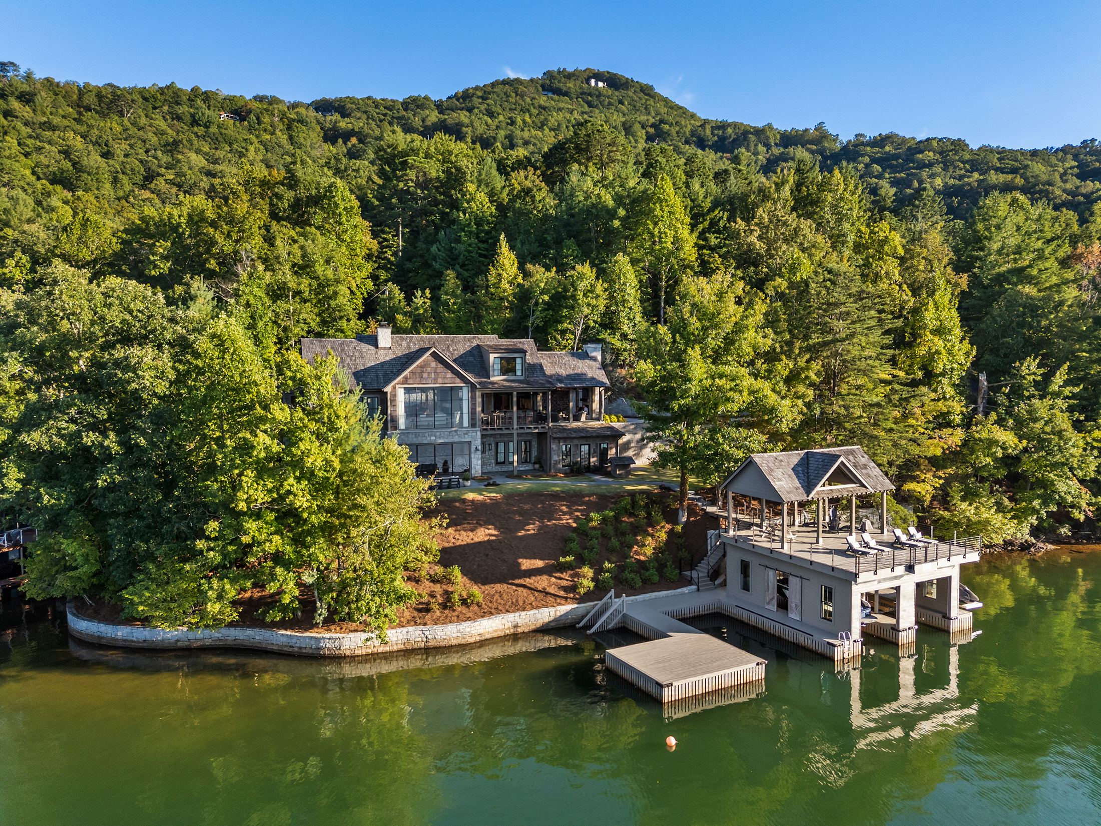  Breathtaking Lake Burton Views from an Exceptional Custom Lakehouse - 物件實景