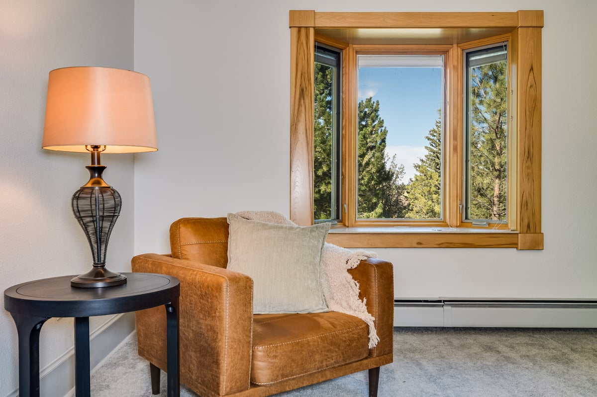 Cheyenne, Wyoming, 82009, United States, 5 Bedrooms Bedrooms, ,3 BathroomsBathrooms,Residential,For Sale,1981305