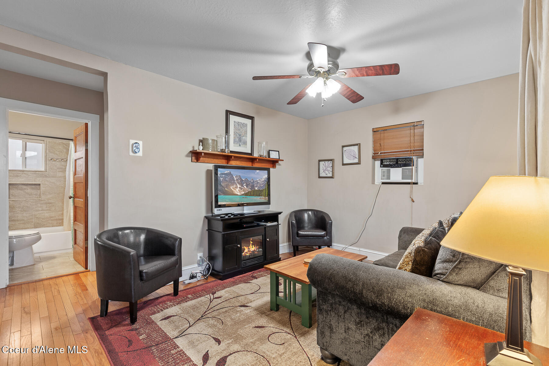 Coeur d'Alene, Idaho, 83814, United States, 3 Bedrooms Bedrooms, ,1 BathroomBathrooms,Residential,For Sale,2011779