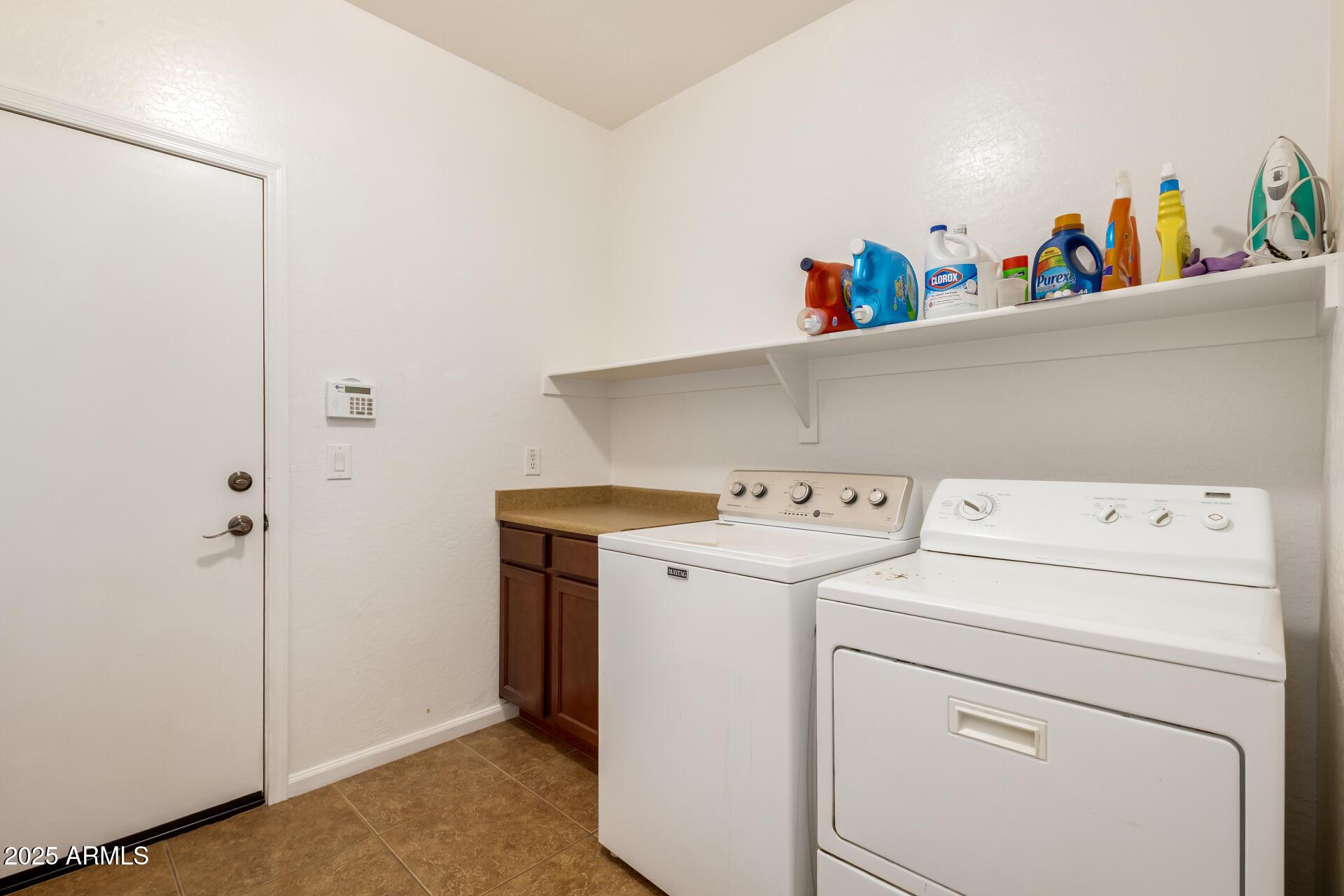 Surprise, Arizona, 85379, United States, 5 Bedrooms Bedrooms, ,3 BathroomsBathrooms,Residential,For Sale,1981277