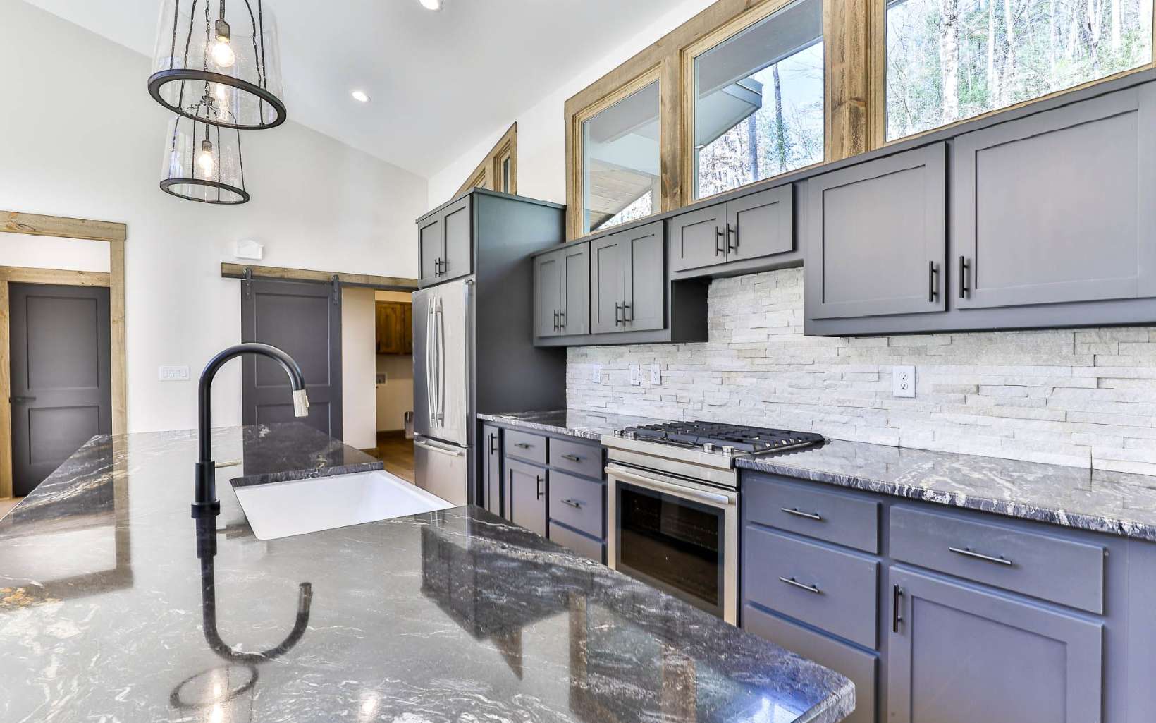 272 Creekside Landing, Ellijay, Georgia, 30540, United States, 3 Bedrooms Bedrooms, ,3 BathroomsBathrooms,Residential,For Sale,272 Creekside Landing,1231806