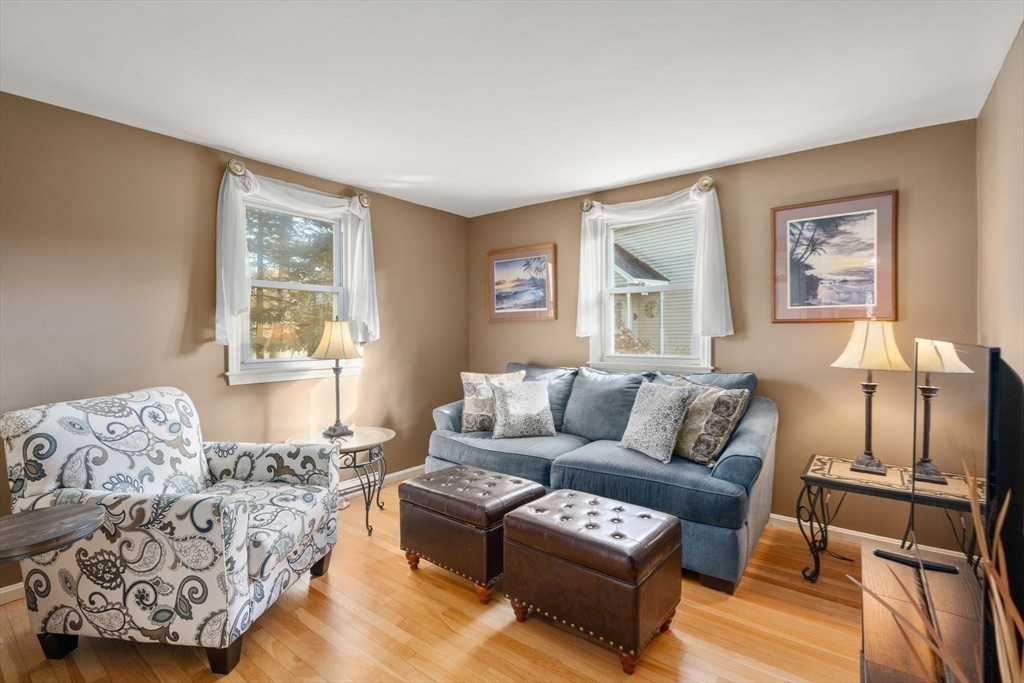 Lowell, Massachusetts, 01851, United States, 4 Bedrooms Bedrooms, ,2 BathroomsBathrooms,Residential,For Sale,1987726