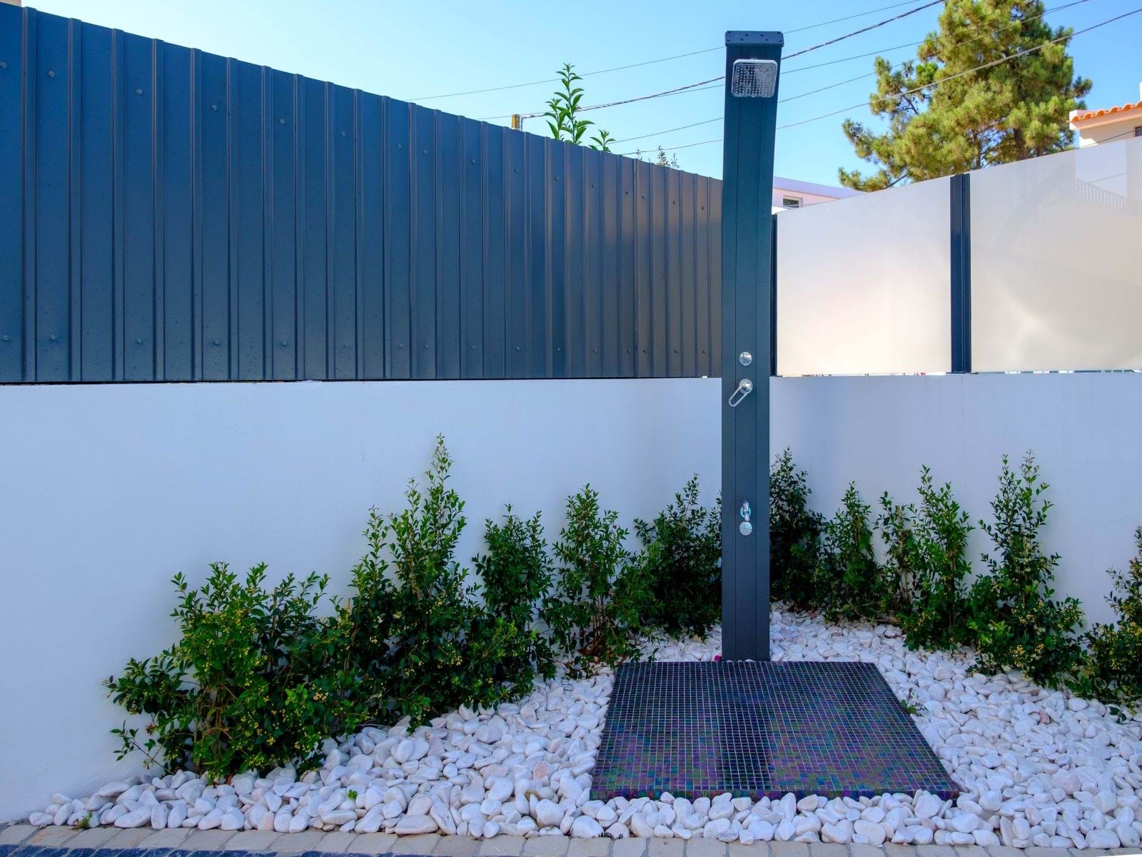 Almada, Setúbal, 2820-043, PT, 4 Bedrooms Bedrooms, ,3 BathroomsBathrooms,Residential,For Sale,1699947