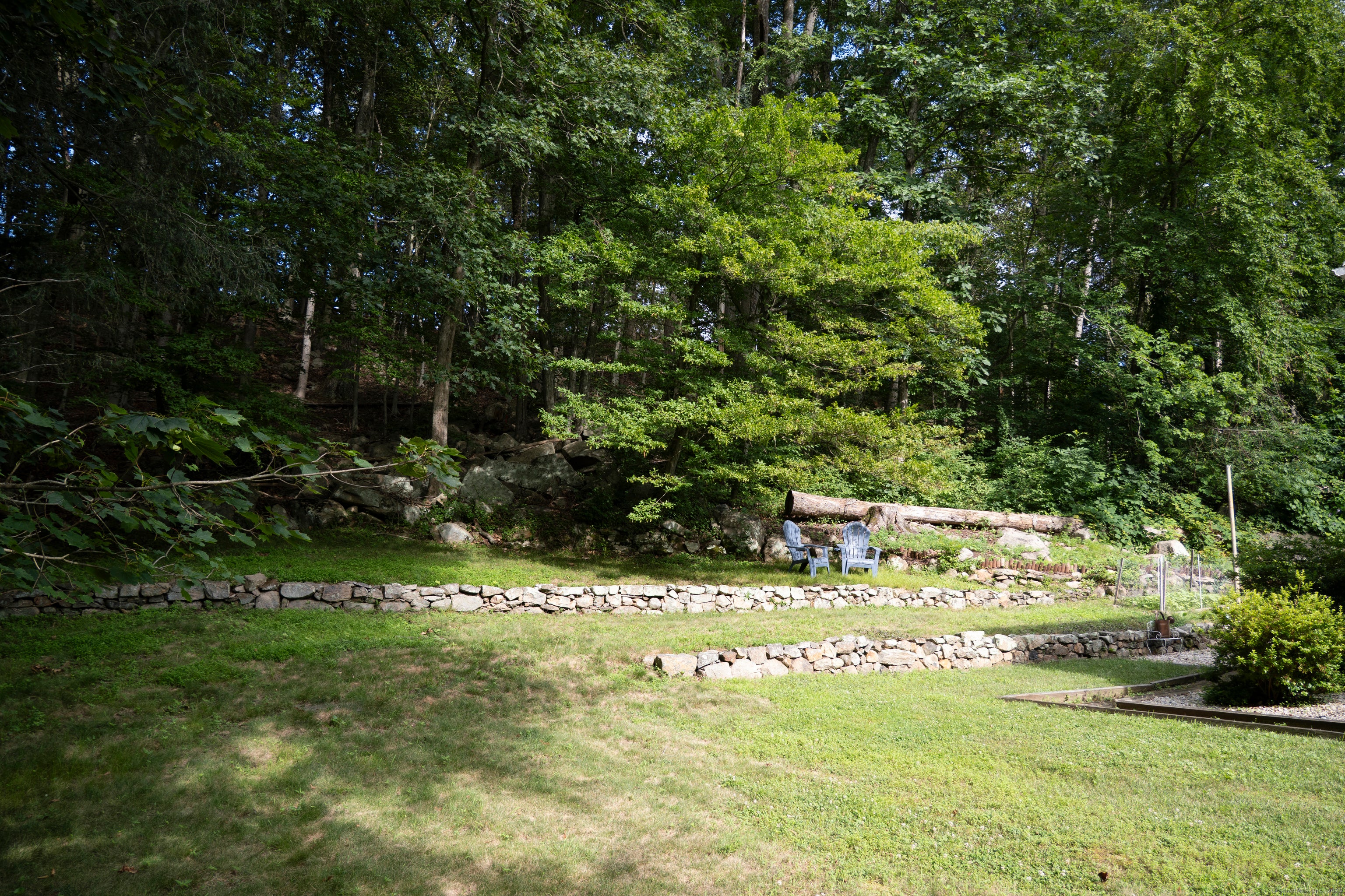 Trumbull, Connecticut, 06611, United States, 3 Bedrooms Bedrooms, ,3 BathroomsBathrooms,Residential,For Sale,1937031